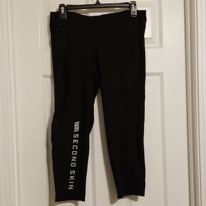Second Skin capri workout compression leggings